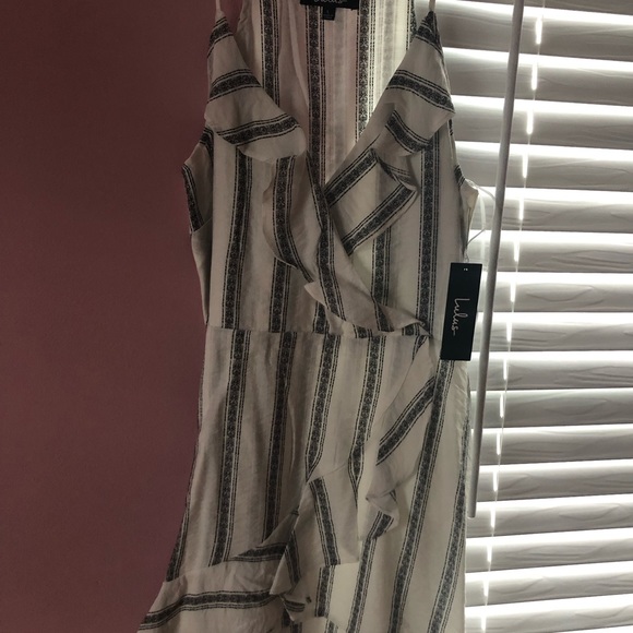 NWT Lulus brand new black and white dress size Large - Picture 3 of 4